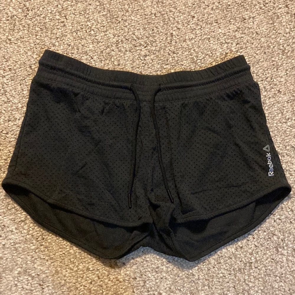 Reebok mesh shorts size medium